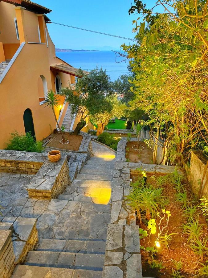 Silent Bay Apartments Katávolos Eksteriør bilde