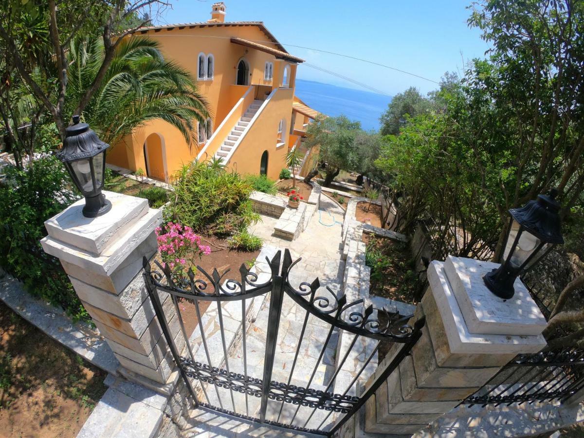 Silent Bay Apartments Katávolos Eksteriør bilde